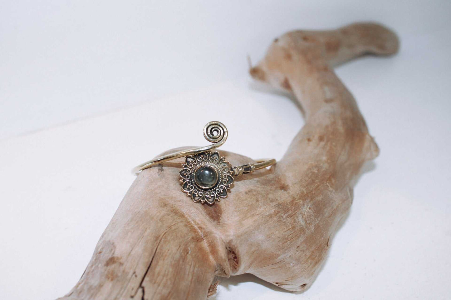 Quina Pendant Bracelet