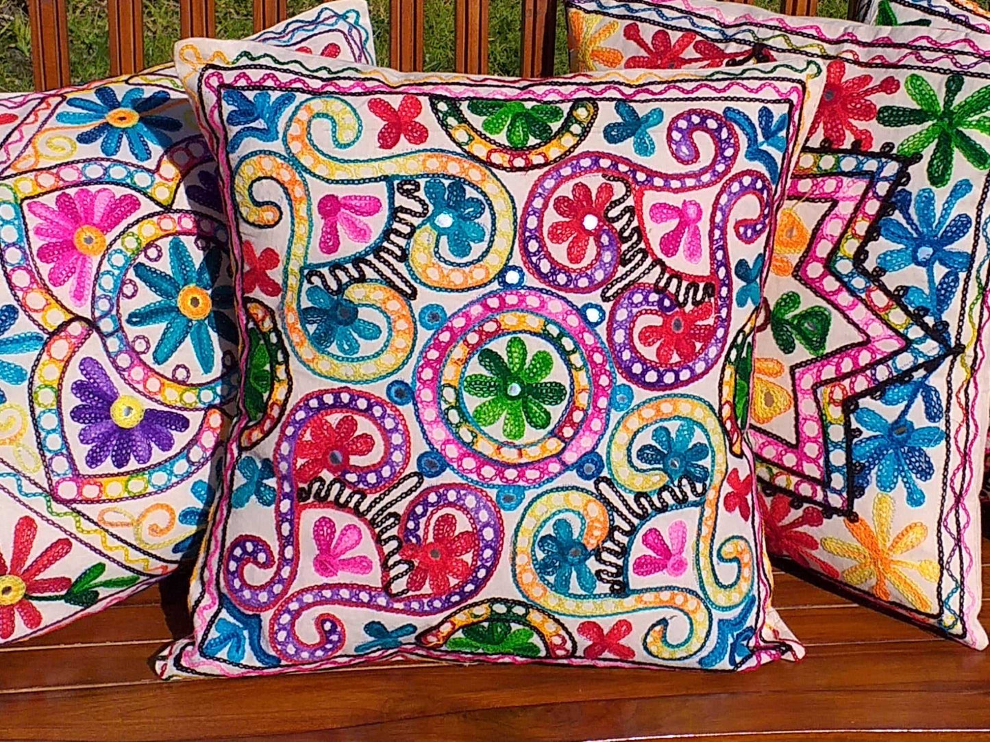 Jivant Cushion Cover