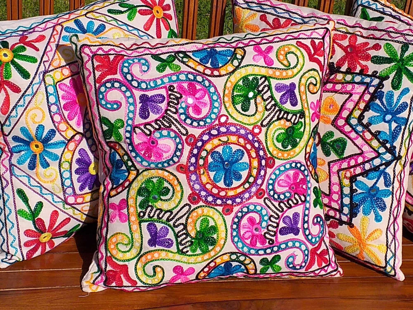 Jivant Cushion Cover