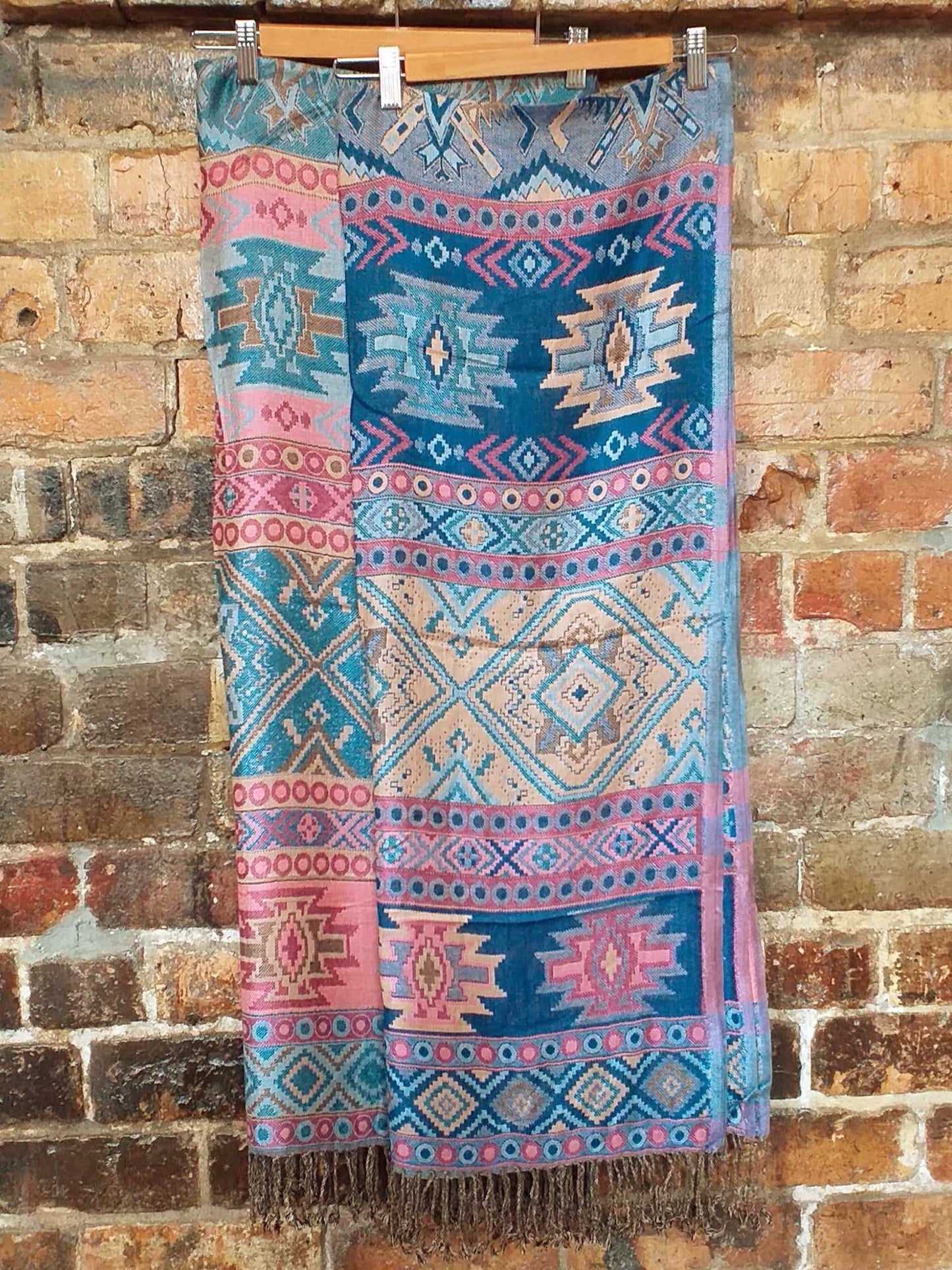 Kulo Shawl