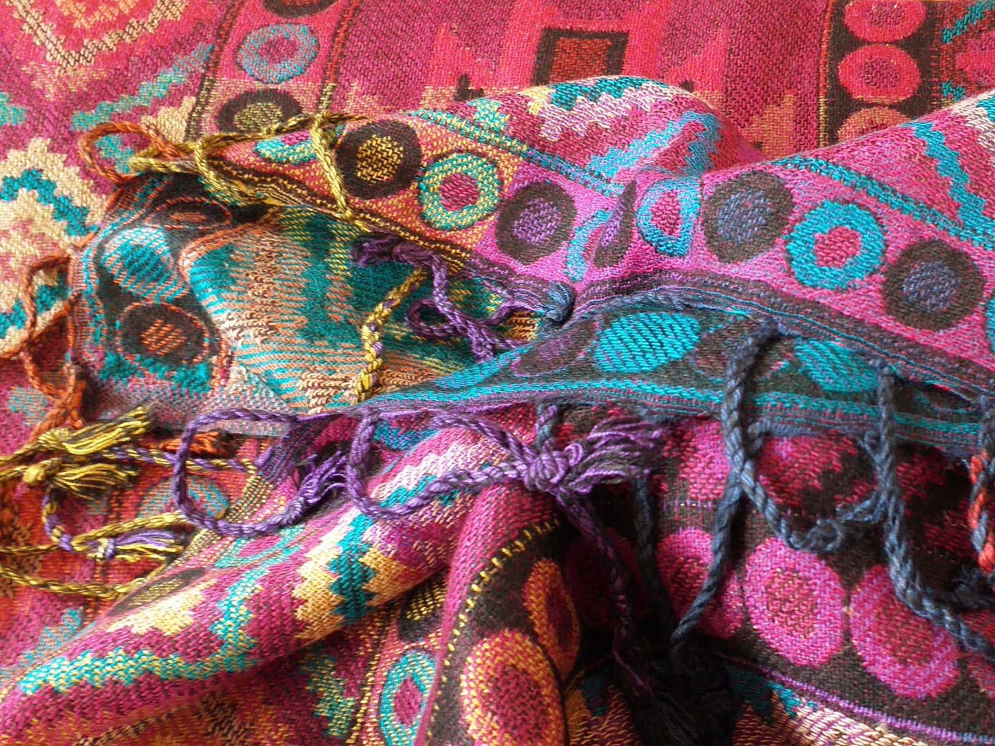 Kulo Shawl