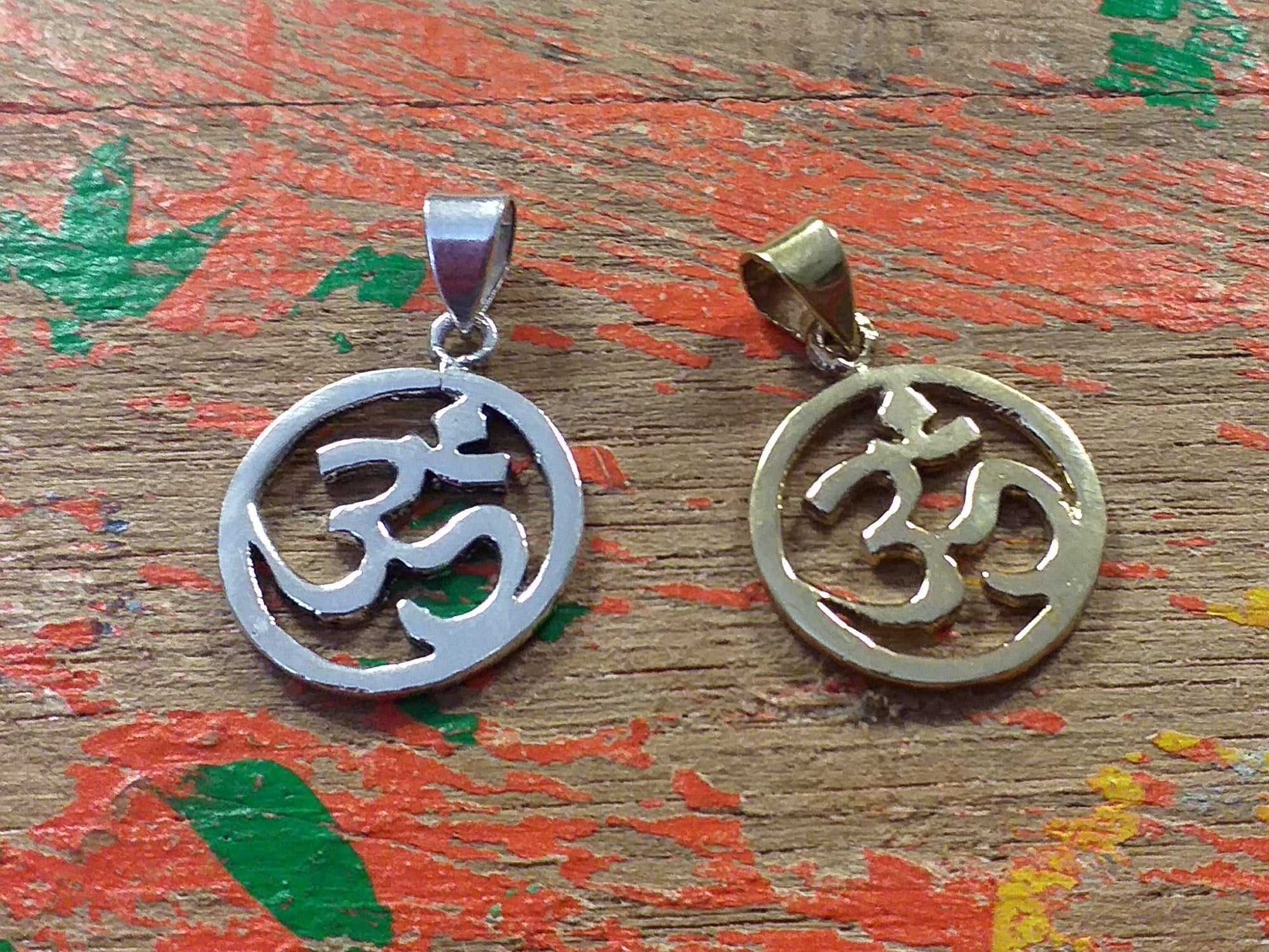 Om Circle Pendant