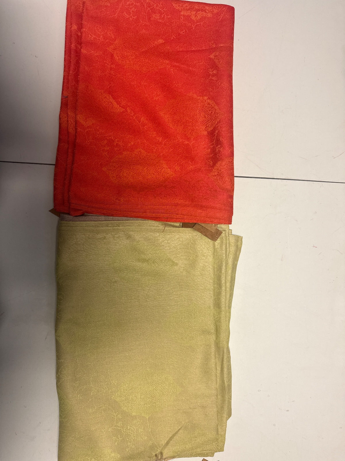 Paisley Diamond Pashmina [anookz:09e17aa1-f78f-449a-84fa-71f7cc655079]