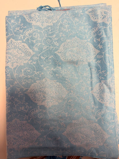 Paisley Diamond Pashmina [anookz:40050a5a-1210-44ca-9fa0-04a3df264992]