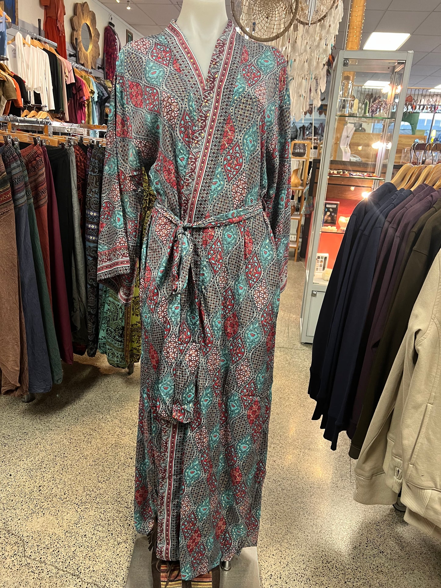 Tara Sari Satin Kimono