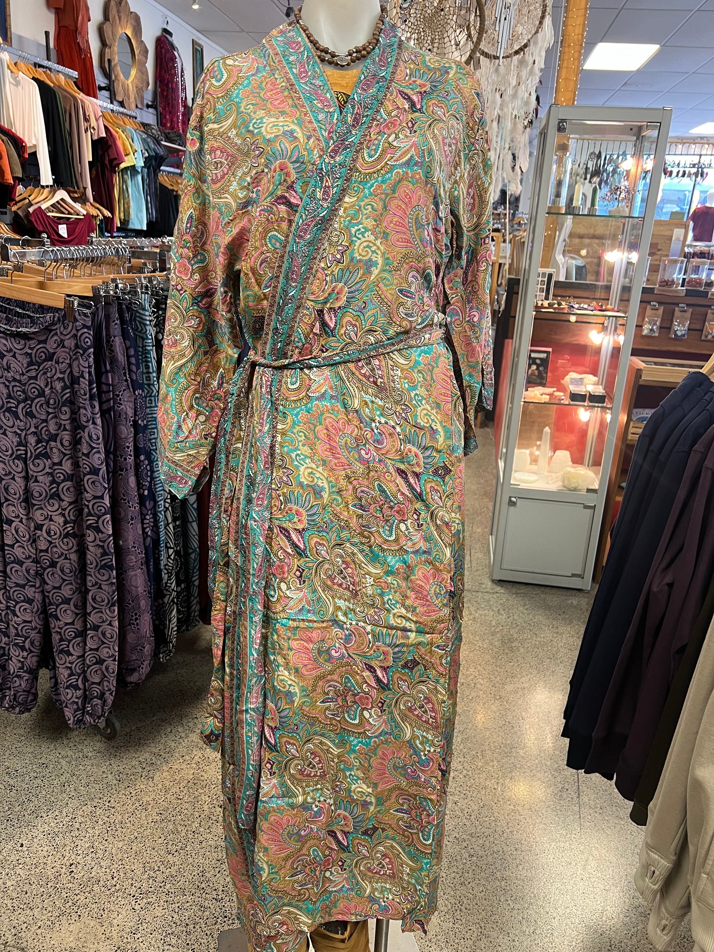 Tara Sari Satin Kimono