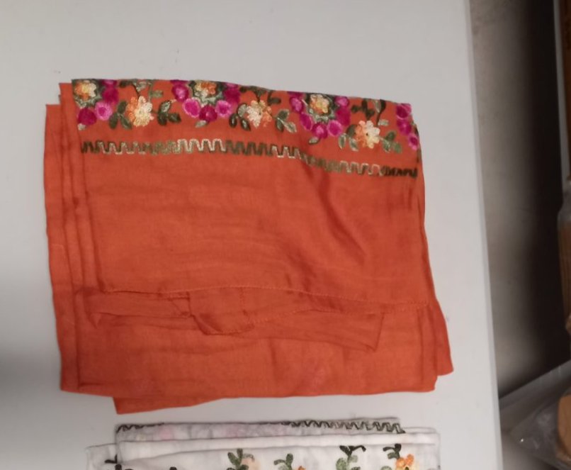 Zigzag Trim Floral Cotton Scarf [anookz:61cd2675-2b91-4ed2-880d-d11f6a1be00c]