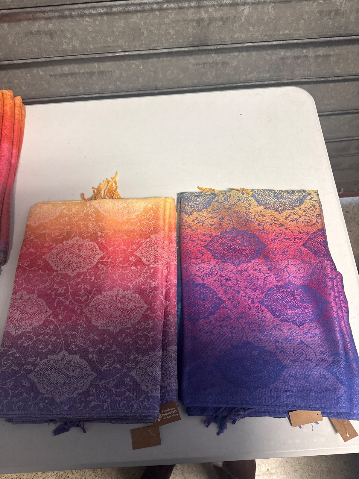 Paisley Diamond Pashmina [anookz:9ce256c3-5f90-4af8-93f3-588e4ea4eac1]