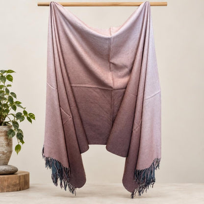Ombre Fringe Pashmina [anookz:85984c56-4fbd-4b99-9c76-27ba417c6d5e]